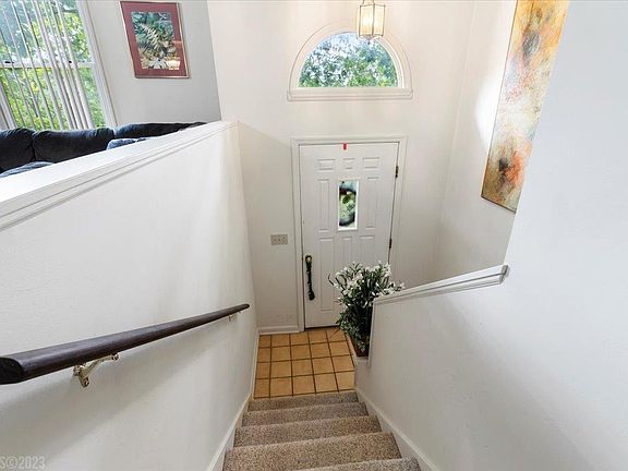 4th image of 1200 Sherwood Dr