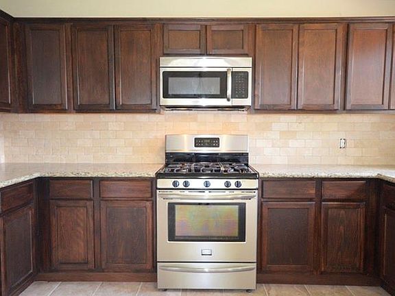 3rd image of 10817 E Idlewood Dr