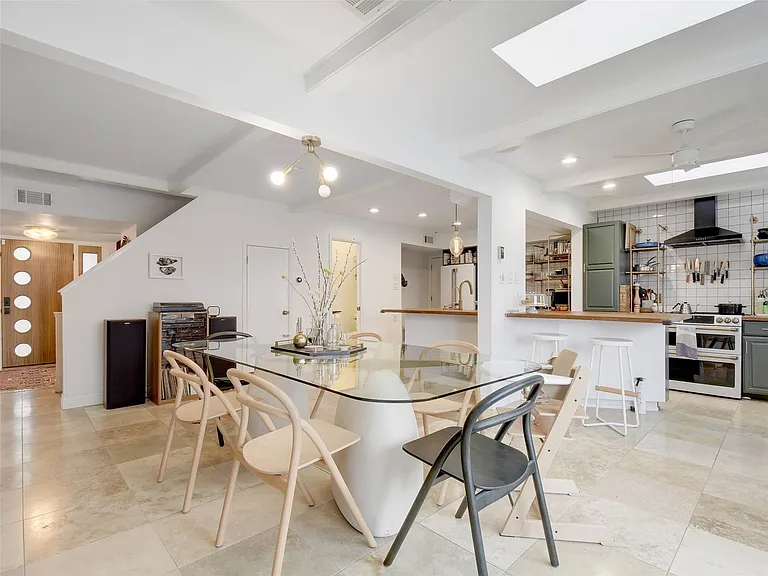 13322 Broadmeade Ave — Photo 9