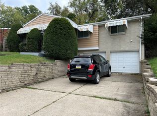 26 Glenbrook Dr, Pittsburgh, PA