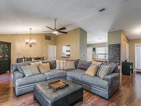 3rd image of 6716 Leeward Isle Way
