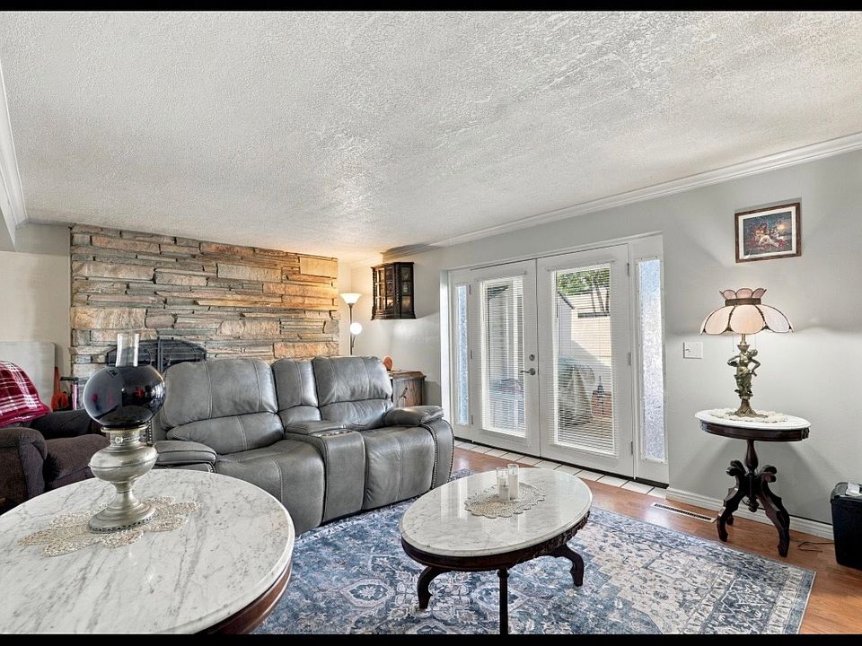 1st image of 881 E Maple View Dr APT 13