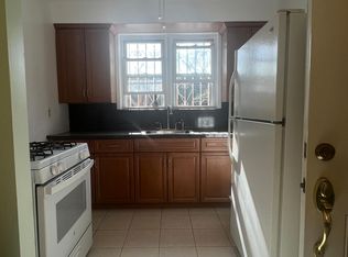 1526 Rhinelander Ave #1, Bronx, NY 10461