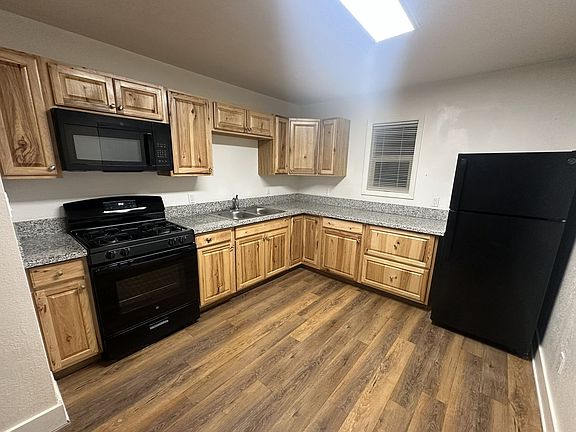 5th image of 969 Brockway Ave #3