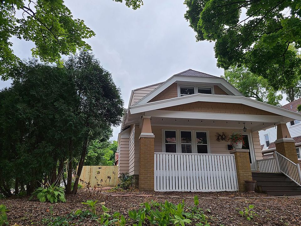 2nd image of 6805 Aetna Ct
