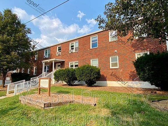 5th image of 901 N 16th St #102
