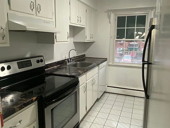 3rd image of 400 N Gates Ave APT 11
