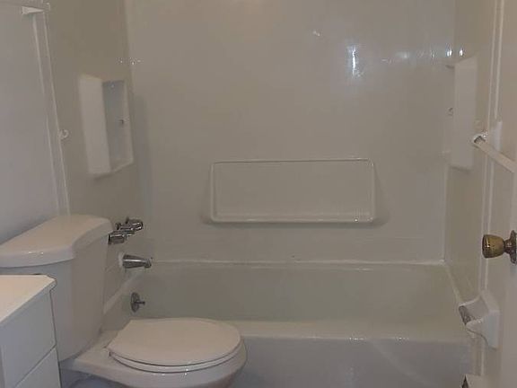 4th image of 3901 N Averill Ave APT 5J