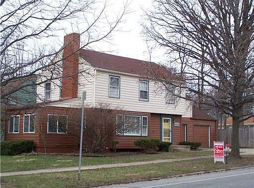 1st image of 505 S Twyckenham Dr