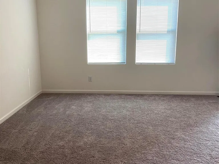 311 Madison Way — Photo 15