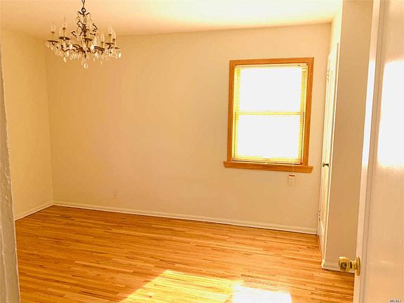 4th image of 8059 257th St