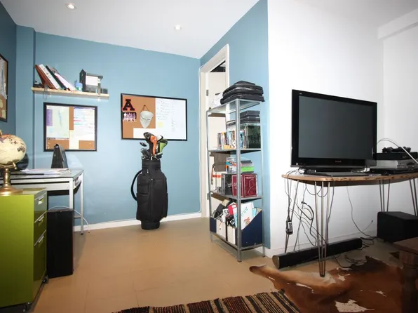 464 Greene Avenue image 9 of 11