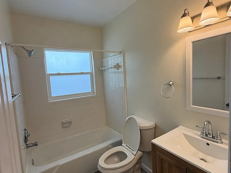 616 S Betty Ln #5 — Photo 10