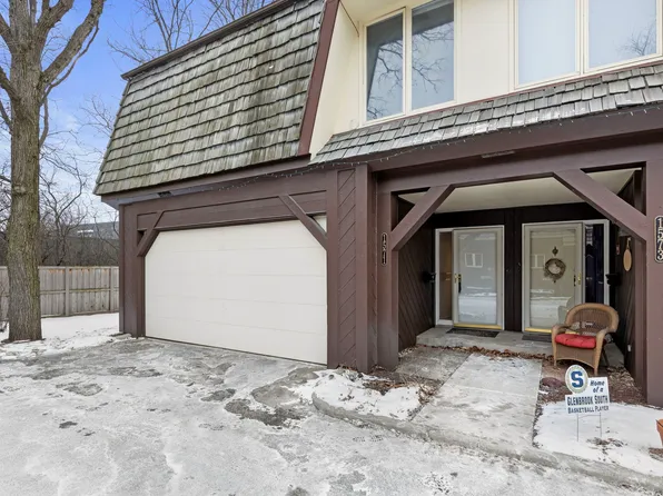 1571 Winnetka Rd, Glenview, IL 60025