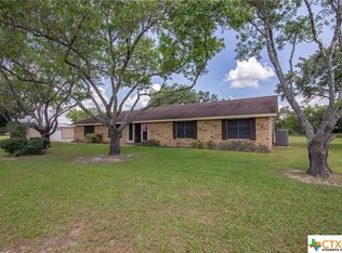 496 Ocelot Rd, Inez, TX 77968