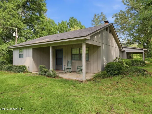 1031 Thigpen Rd, Raymond, MS 39154