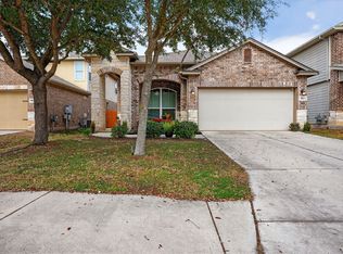 9011 Dusty Run Ln, San Antonio, TX 78254