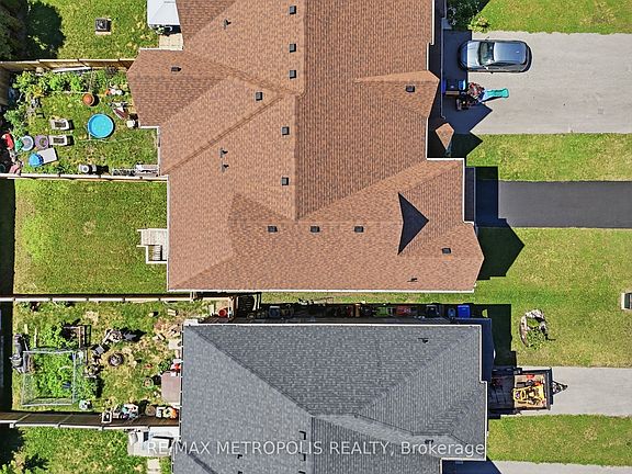 3rd image of 34 Robertson St
