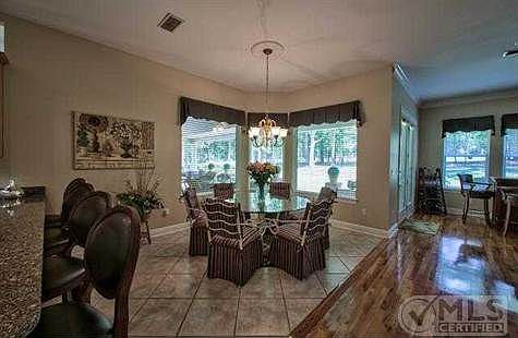 4th image of 2631 Wharton Cir #5