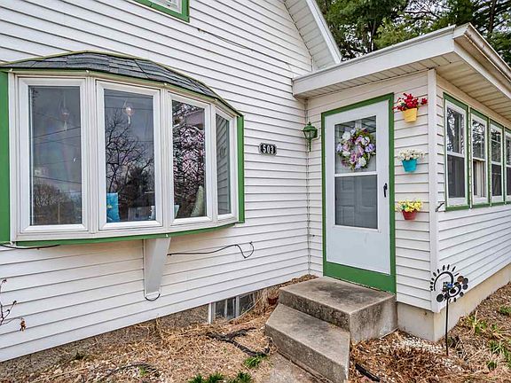 3rd image of 503 E Main St