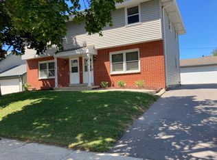 8710 Westbrook Dr, Sturtevant, WI 53177