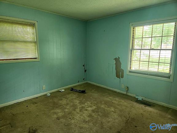 5th image of 585 Ranch Rd