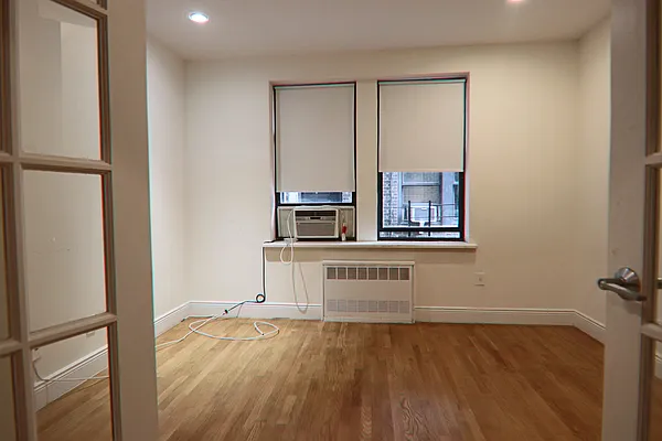 Rented by PMG Real Estate  | media 13