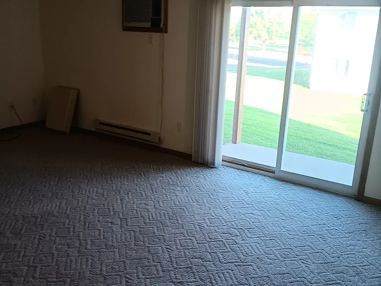 585 Kelvington Dr #3 — Photo 7