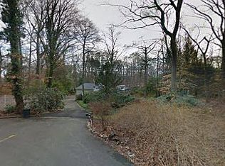 15 Four Brooks Cir, Stamford, CT 06903