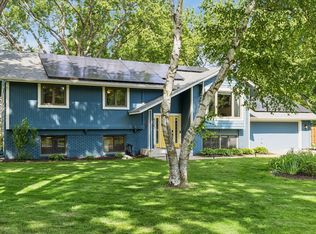 405 Merrimac Ln N, Plymouth, MN 55447