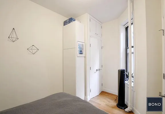 Rented by Bond New York | media 27