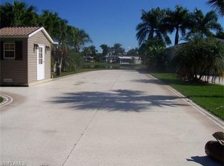 1403 Pearl Lake Point, Naples, FL 34114