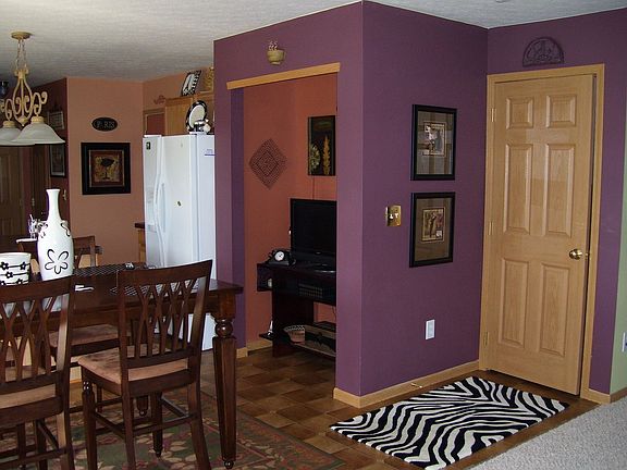 5th image of 3899 Black Pine Dr
