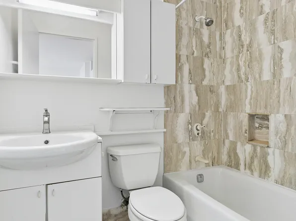 157 East 32nd Street image 9 of 13