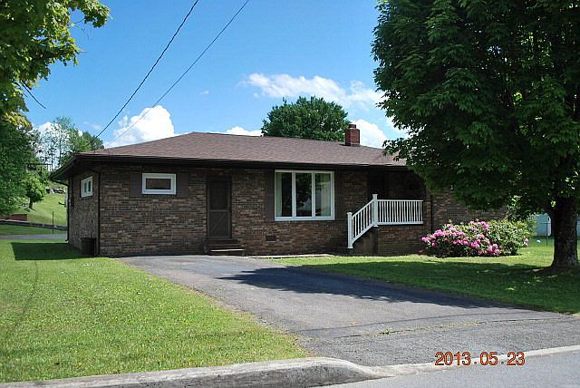 1st image of 113 1st Ave