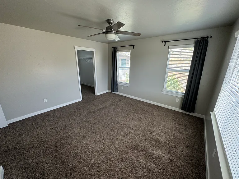 741 W Gallant Dr — Photo 21