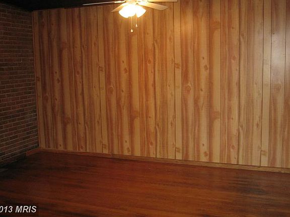 5th image of 20040 Bonnie Ct