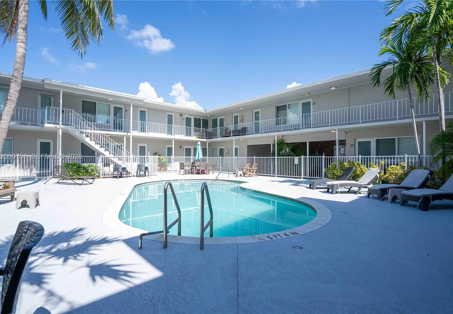 Isle Of Normandy Miami Vi — Photo 4