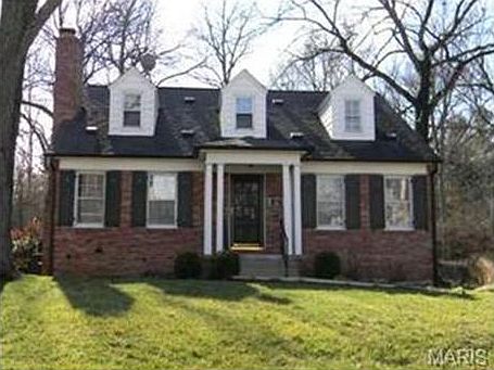 2nd image of 22 E Cedar Ave