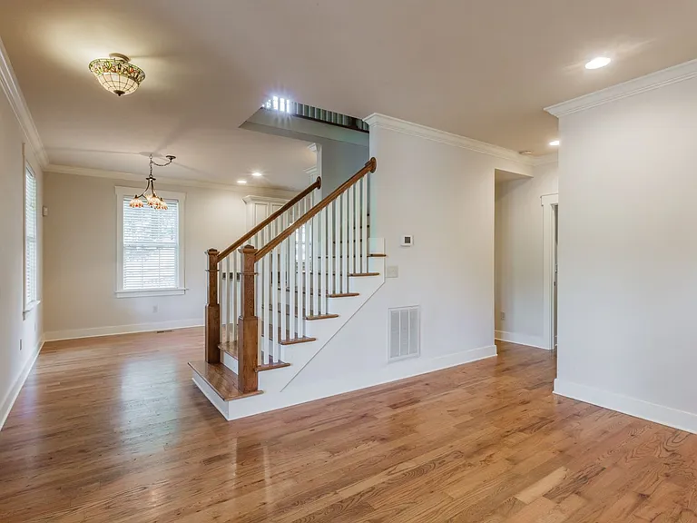 1456 Mercer St — Photo 23