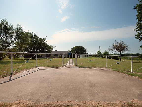 4th image of 6883 County Road 4098
