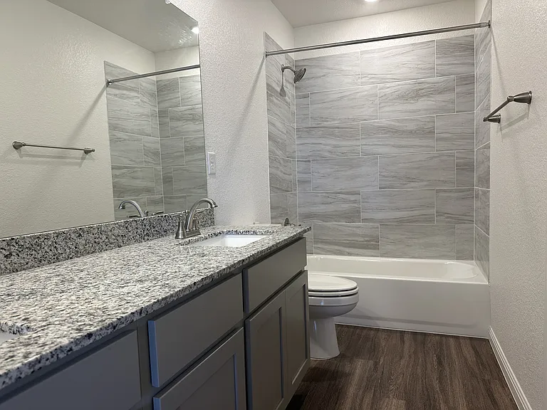 5903 Betty Lou Dr #B — Photo 5