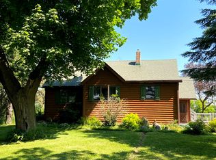 12512 Pleasant Valley Rd, Woodstock, IL 60098