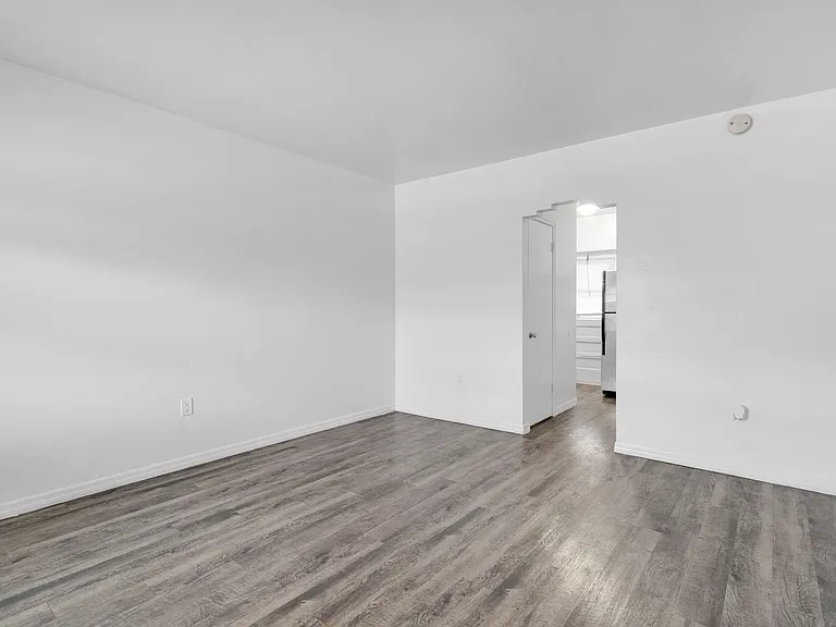 7700 N Miami Ave #4 — Photo 6