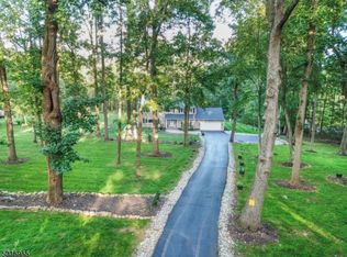 3 Cramer Dr, Chester, NJ 07930