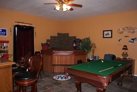 Jacuzzi room
