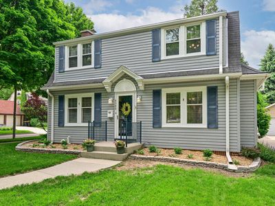 6305 West Wisconsin AVENUE, Wauwatosa, WI, 53213