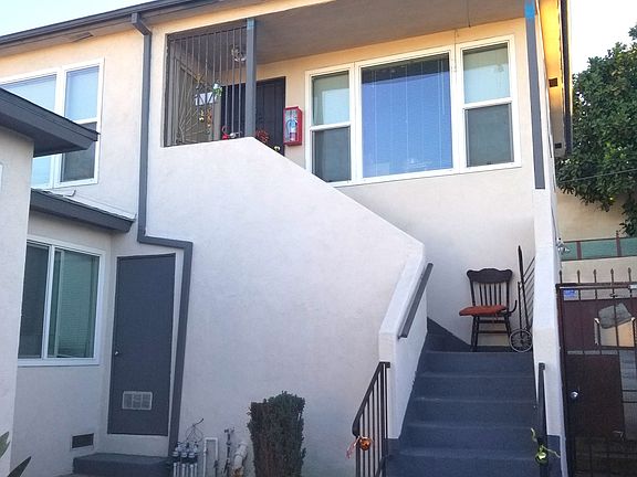 3rd image of 912 N Market St APT 7