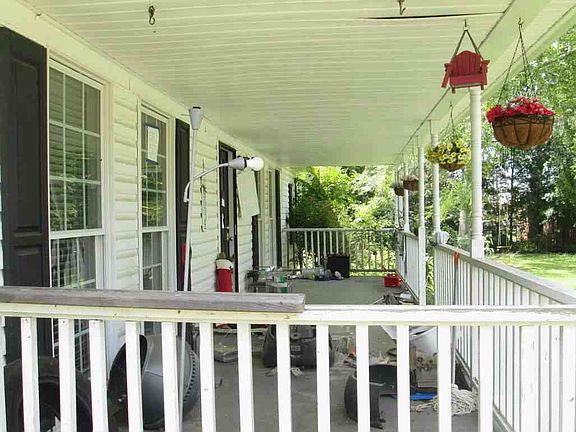 5th image of 2130 E Blackstock Rd