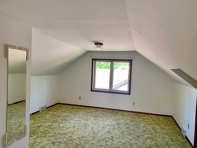 119 Marion St — Photo 9